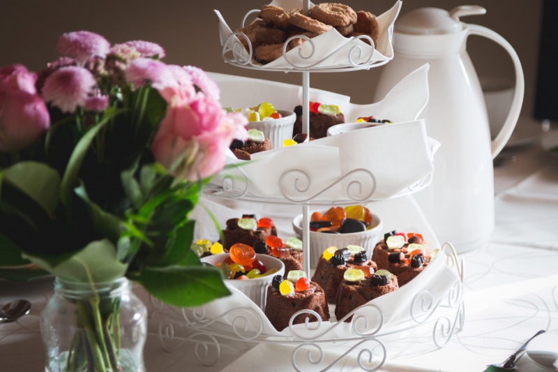 patisserie-MOUGINS-min_pastries_dessert_cake_food_confectionery_chocolate_snack_restaurant-726323